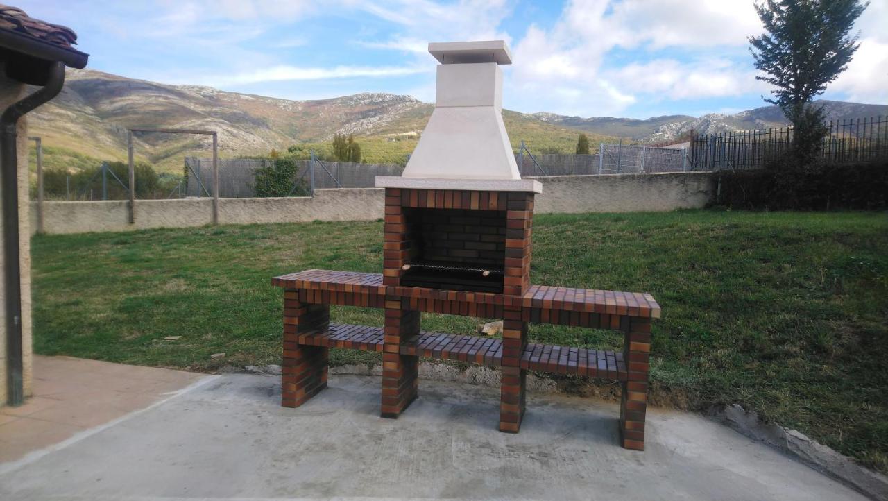 El Mirador Del Hayedo Villa Riofrio de Riaza Luaran gambar
